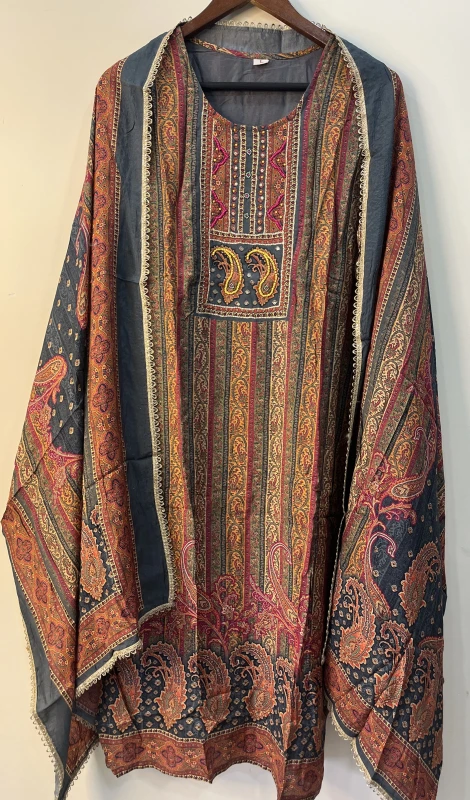 AN205- Muslin Fabric 3 piece set